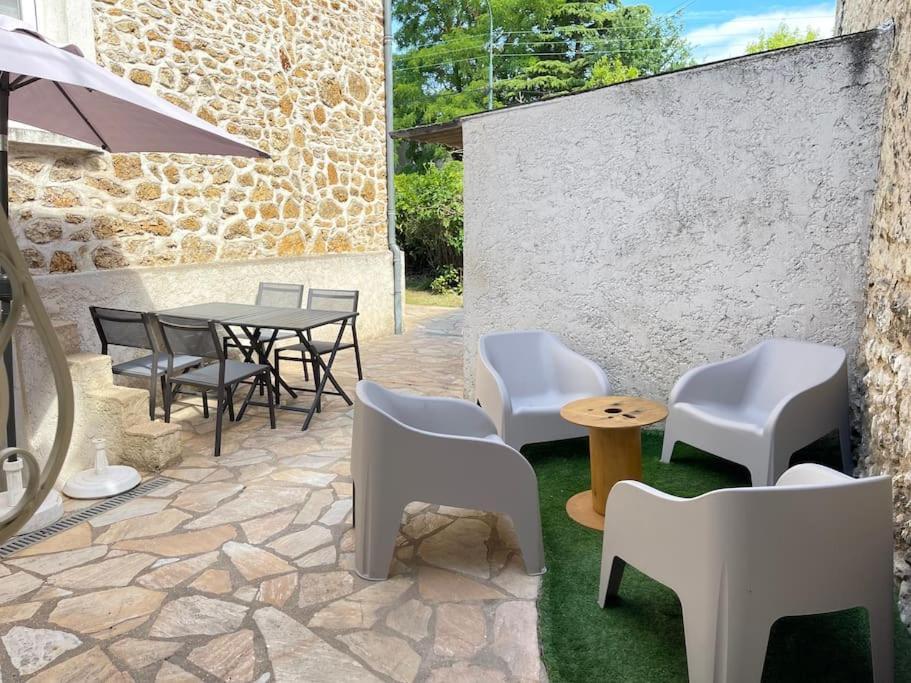 «  La Petite Maison » ....Des Grands Espaces... Saint-Maur-des-Fossés المظهر الخارجي الصورة