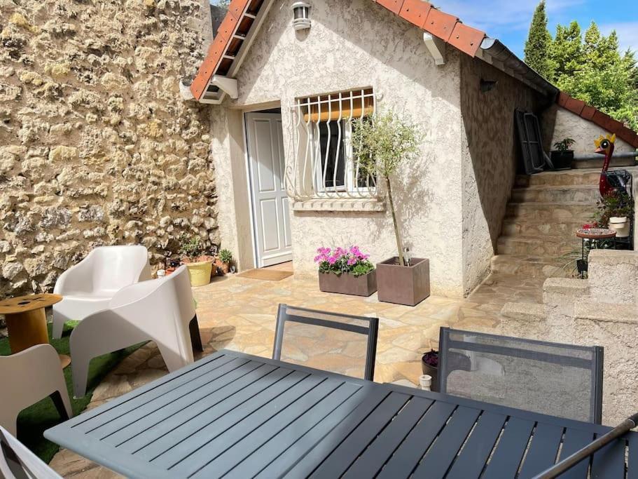«  La Petite Maison » ....Des Grands Espaces... Saint-Maur-des-Fossés المظهر الخارجي الصورة